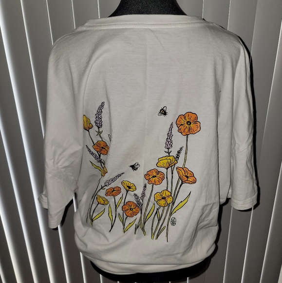 Spring Graphic Tee - Picture 2 of 4